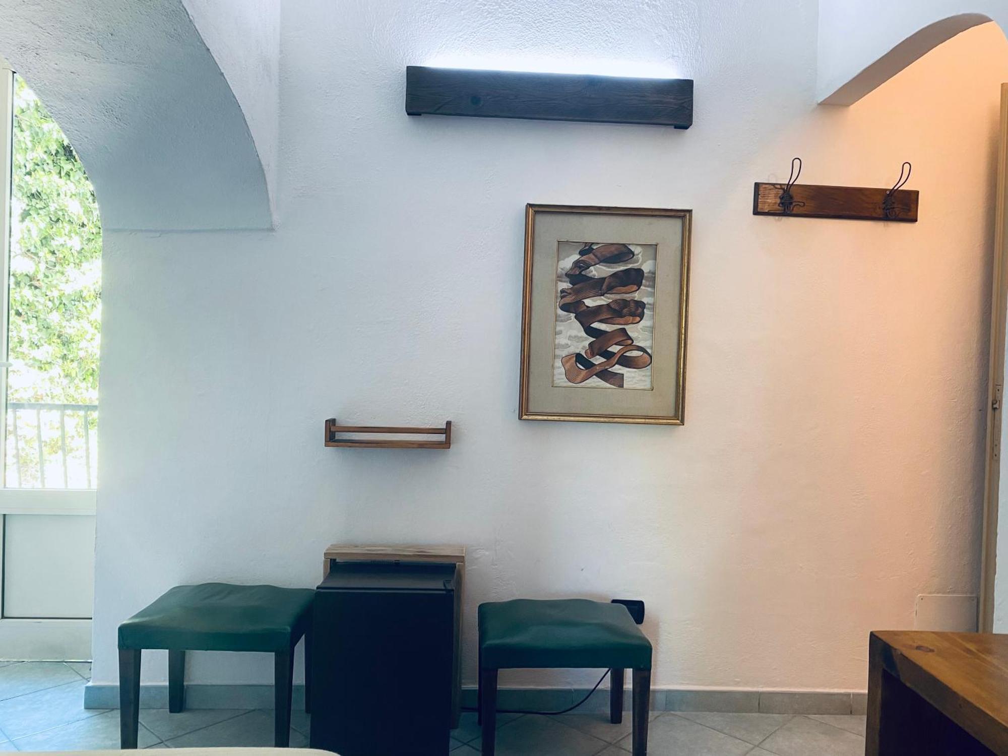Hotel Black Market 3*